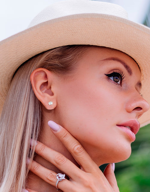 Load image into Gallery viewer, 18G 1/4 Clear Gem Implant Grade Titanium Threadless Flower Reversible Flat Back Earring
