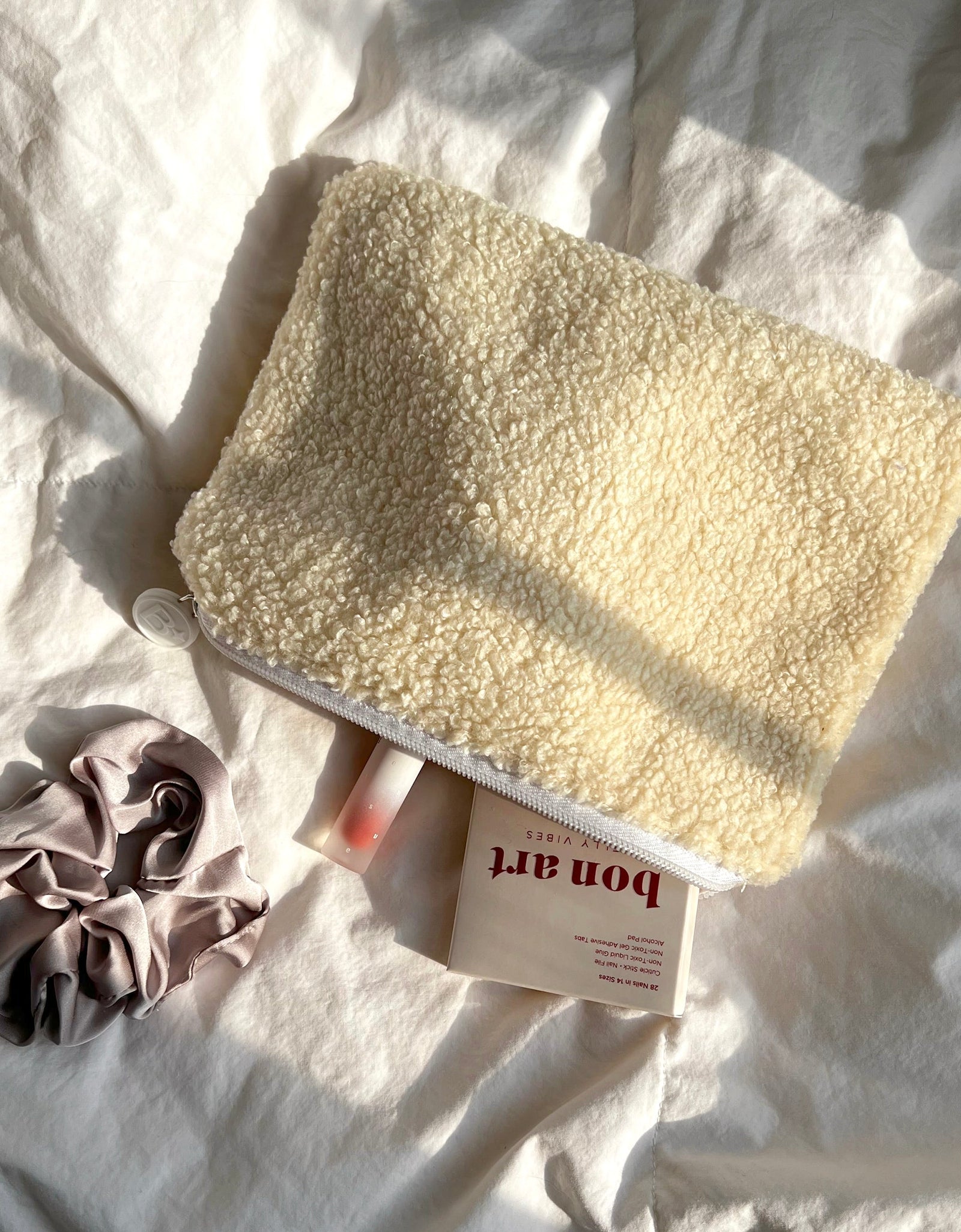 Polar Puff Pouch