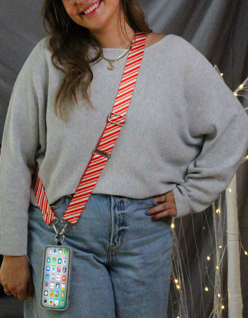 Load image into Gallery viewer, Clip &amp; Go Strap Christmas
