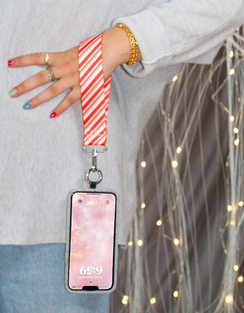 Load image into Gallery viewer, Clip &amp; Go Strap Christmas
