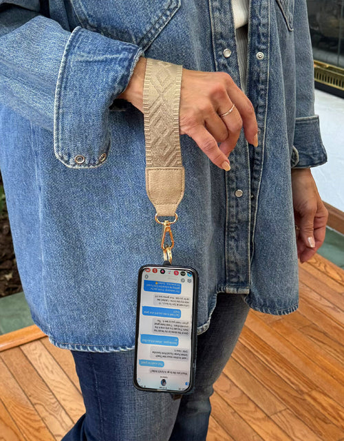 Load image into Gallery viewer, Clip &amp; Go Strap w/Zippered Pouch Classic
