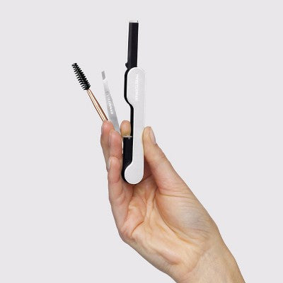 Load image into Gallery viewer, Tweezerman Brow &amp; Facial Grooming Set - New
