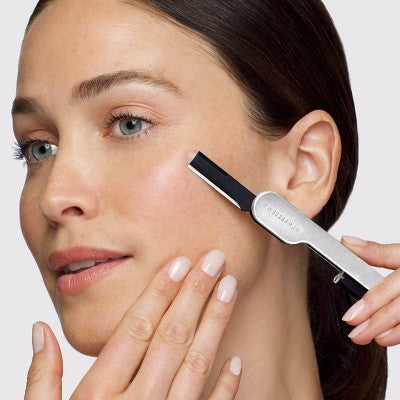 Load image into Gallery viewer, Tweezerman Brow &amp; Facial Grooming Set - New
