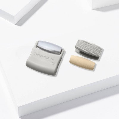 Load image into Gallery viewer, Tweezerman 3-in-1 Skin Revival Roller Kit - New
