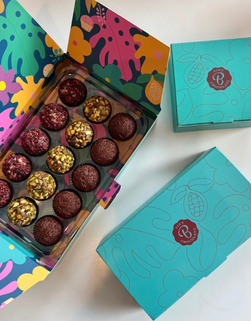 Load image into Gallery viewer, SAUDADE - Milk Chocolate Lovers' Collection
