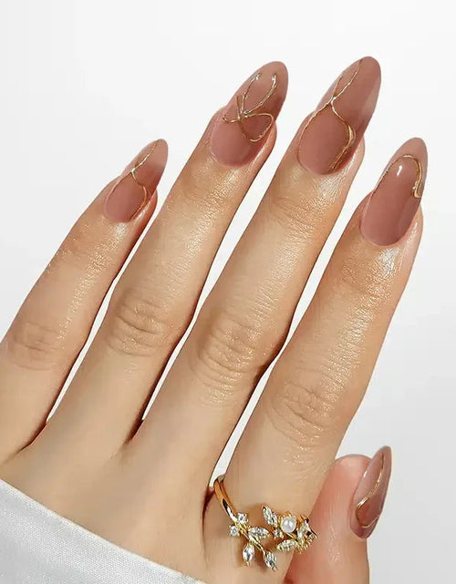 Load image into Gallery viewer, Daring Gold Almond Nails - Press on Nails
