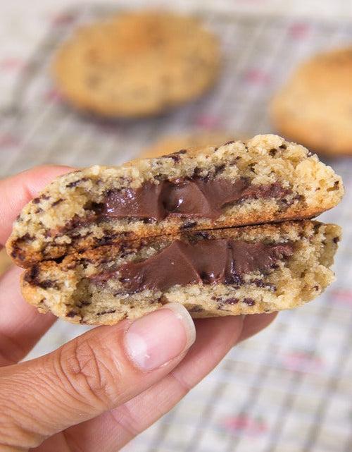 Load image into Gallery viewer, Chocolate LavaCookies
