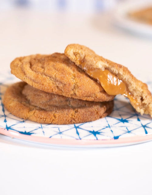 Load image into Gallery viewer, Snickerdoodle Salted Caramel Lava Cookies
