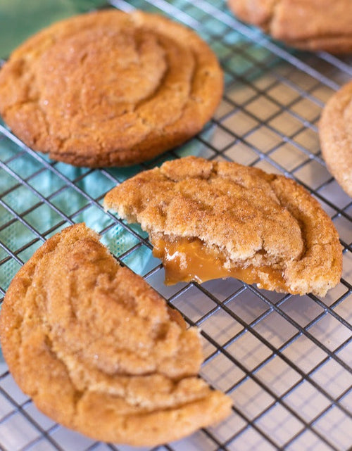 Load image into Gallery viewer, Snickerdoodle Salted Caramel Lava Cookies
