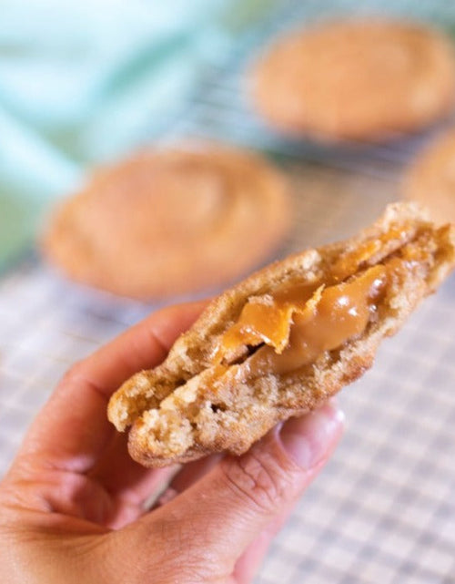 Load image into Gallery viewer, Snickerdoodle Salted Caramel Lava Cookies
