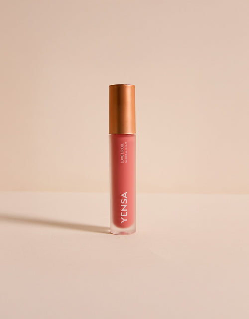 Load image into Gallery viewer, Luxe Lip Nourishing Oil with Hyaluronic + Vitamin E

