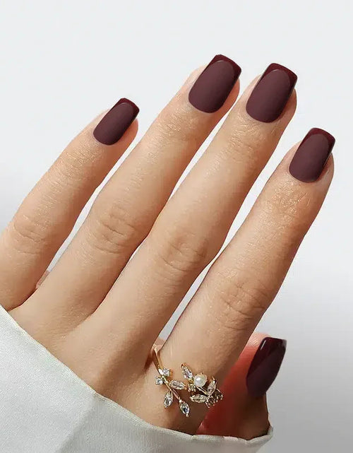 Load image into Gallery viewer, Plum Velvet Square Nails - Press On Nails
