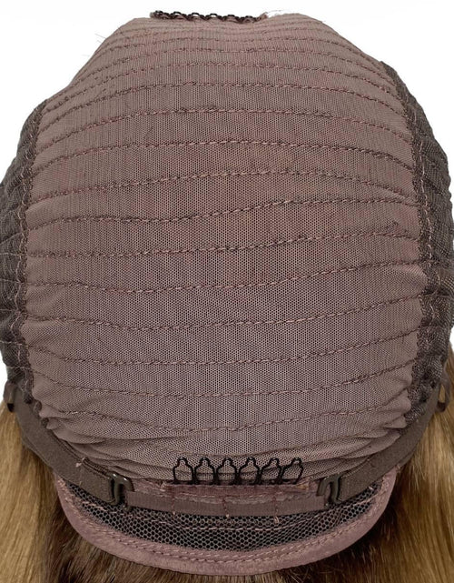 Load image into Gallery viewer, Honey Blonde Ombre Wavy 5x5 HD Lace 100% Human Hair Closure Wig
