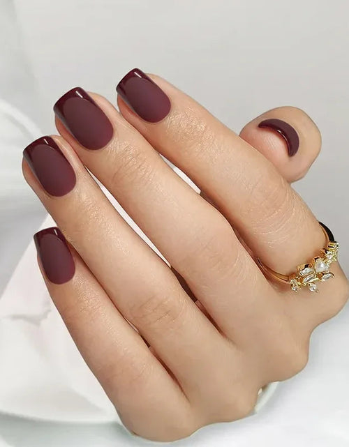Load image into Gallery viewer, Plum Velvet Square Nails - Press On Nails
